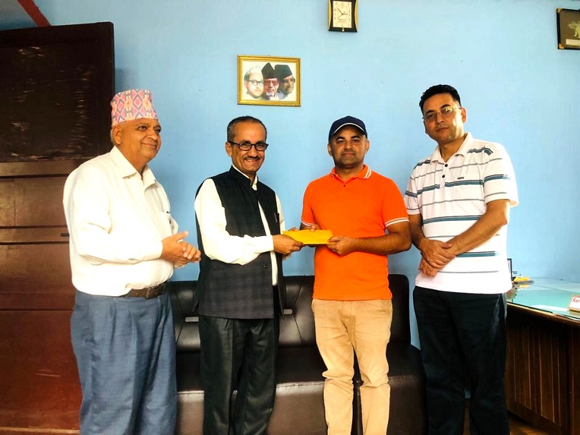 प्रेस चौतारी चितवनको निर्माणका लागि संस्थापक अध्यक्ष सुवेदीको आर्थिक सहयोग