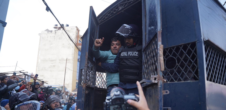 माइतीघरबाट रविकिरण हमालसहित ५ जना पक्राउ