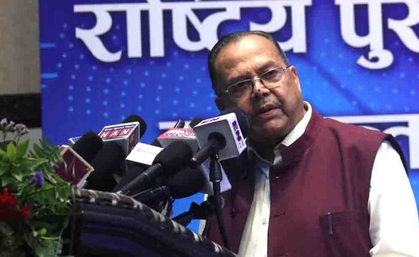 मदन भण्डारीको हत्यारा पत्ता लगाउन नसक्ने कमजोरी हामीभित्रै छ : झलनाथ खनाल