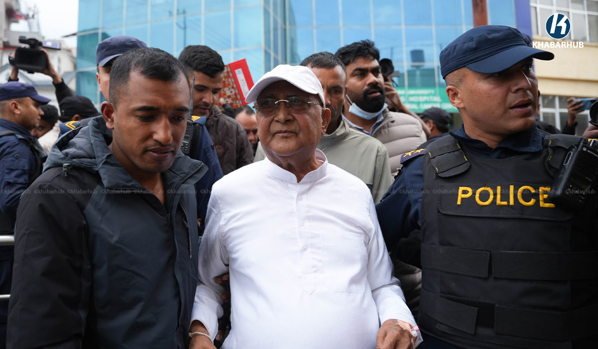 पक्राउ परेका एमाले अध्यक्ष ओली अस्पताल भर्ना