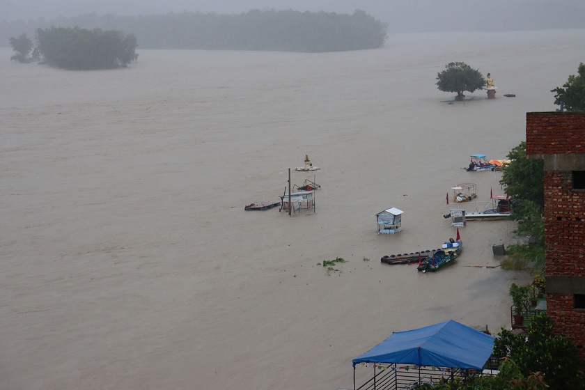 नारायणी नदीको पानी सतर्कता तहभन्दा माथि, तटीय क्षेत्रमा सचेत रहन आग्रह