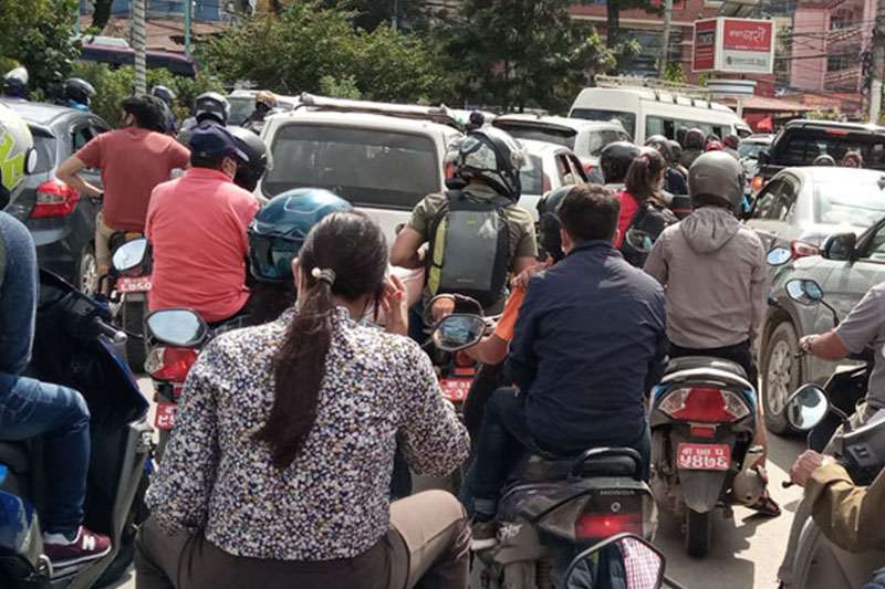 पाँच दिनमा तीन लाखबढीले काठमाडौं छाडे