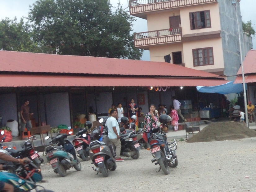 नयाँ तरकारी बजारमा चहलपहल, प्रचण्डले उद्घाटन गर्ने