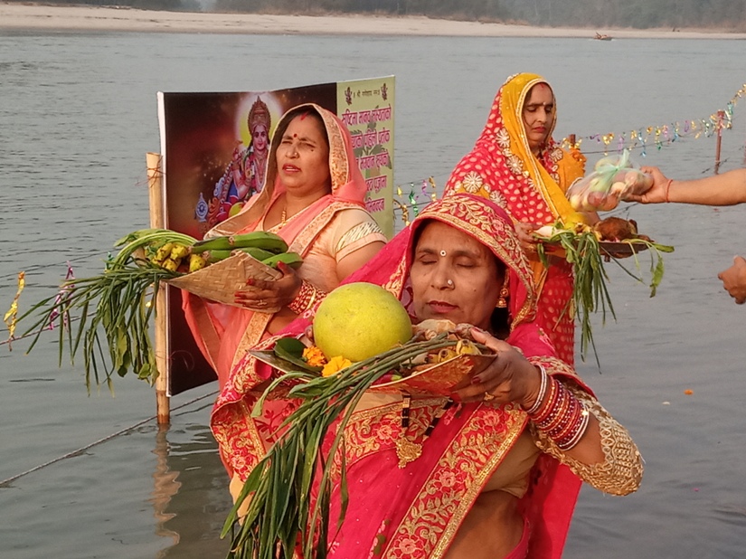 छठ पर्व सुरु, आज पहिलो दिन नहाय खाय विधि गरिँदै