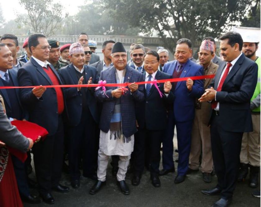 सञ्चारमाध्यमहरुले बाँसुरी बजाएको देखे, विकास देखेनन्