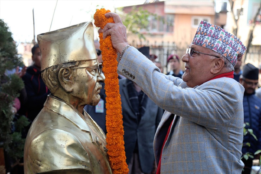 मनमोहन अधिकारीका २४ औँ स्मृति दिवसः अध्यक्ष ओलीले गरे माल्यार्पण
