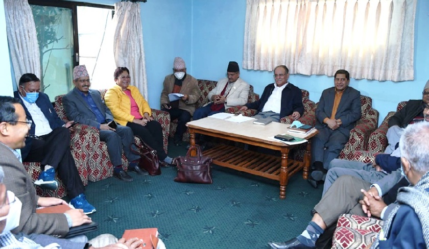 माओवादीेले बोलायो स्थायी कमिटी बैठक : 'सरकारको समर्थन फिर्ता तथा एमालेमा समाहित भएका नेताबाट निर्णय हुनसक्ने'