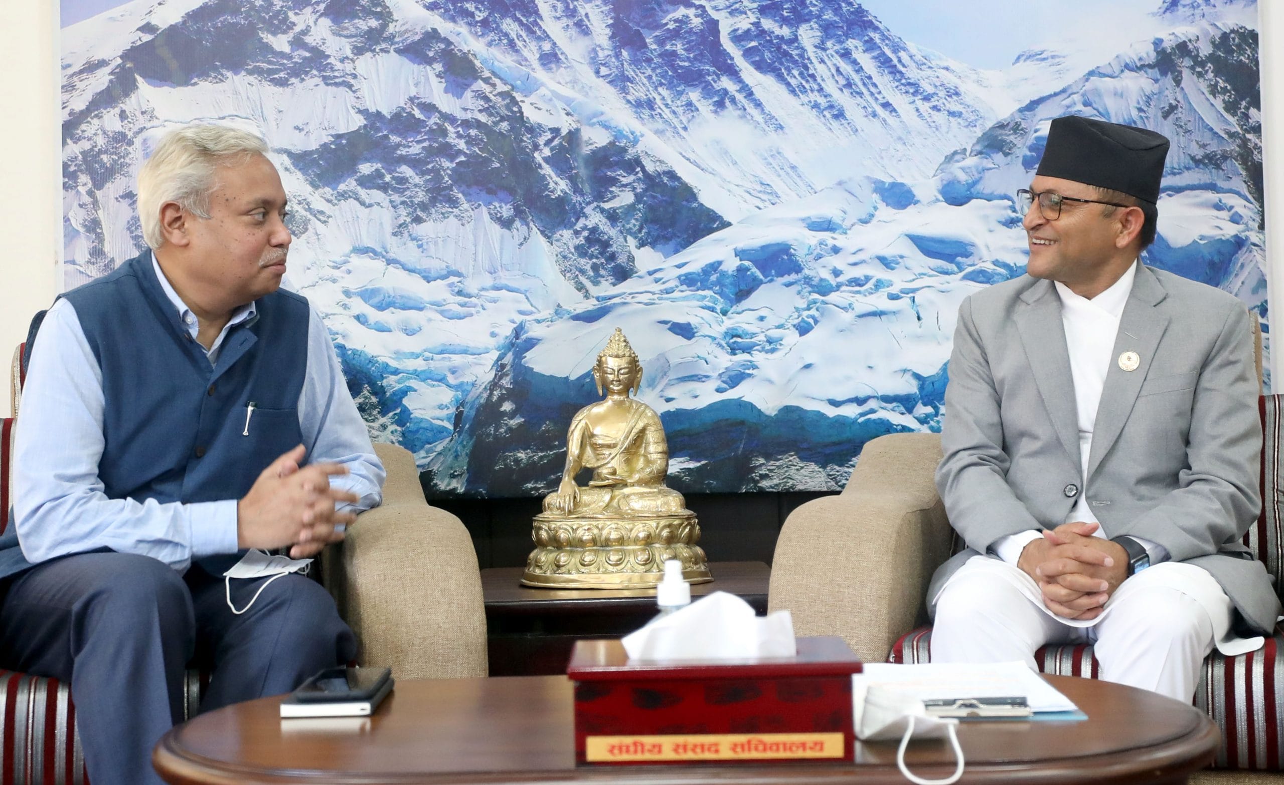 राष्ट्रिय सभा अध्यक्ष गणेशप्रसाद तिमिल्सिनासँग  भारतका नवनियुक्त राजदूत नवीन श्रीवास्तवले शिष्टाचार भेटघाट