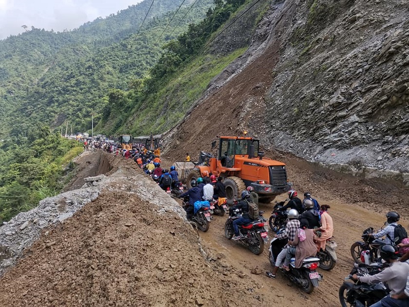 बुटवल-नारायणगढ सडक पुनः अवरुद्ध