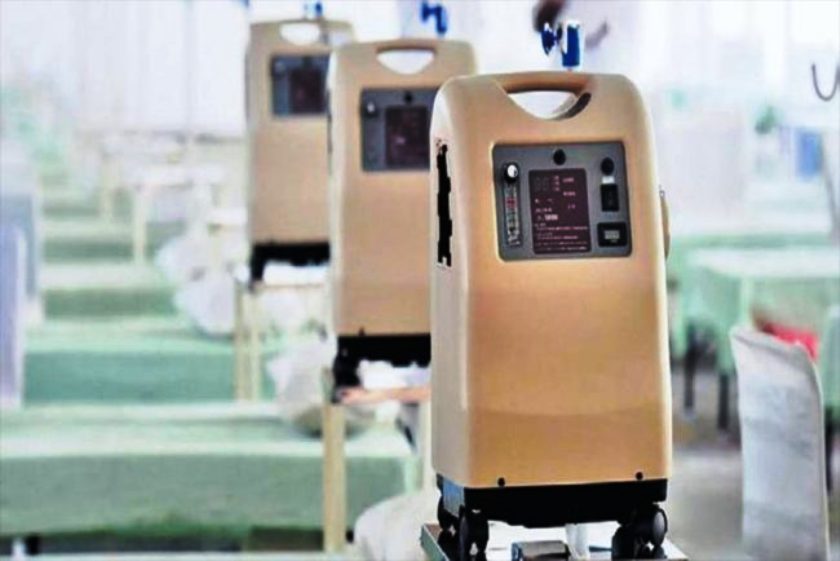 भरतपुर अस्पताललाई १० थान अक्सिजन कन्सन्ट्रेटर हस्तान्तरण