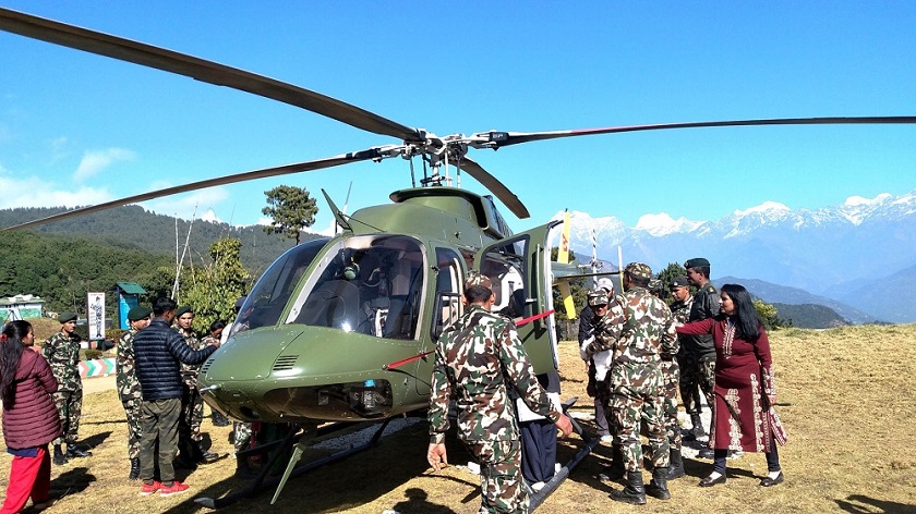 बाजुरामा गर्भवतीको हेलिकप्टरमार्फत उद्धार