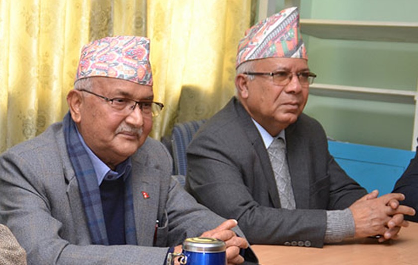 एक महिनाअघि बालुवाटारमा भएको ओली–नेपाल भनाभन के विष्णु रिमालले नै बाहिर लगेका हुन् ? यस्तो छ वास्तविकता