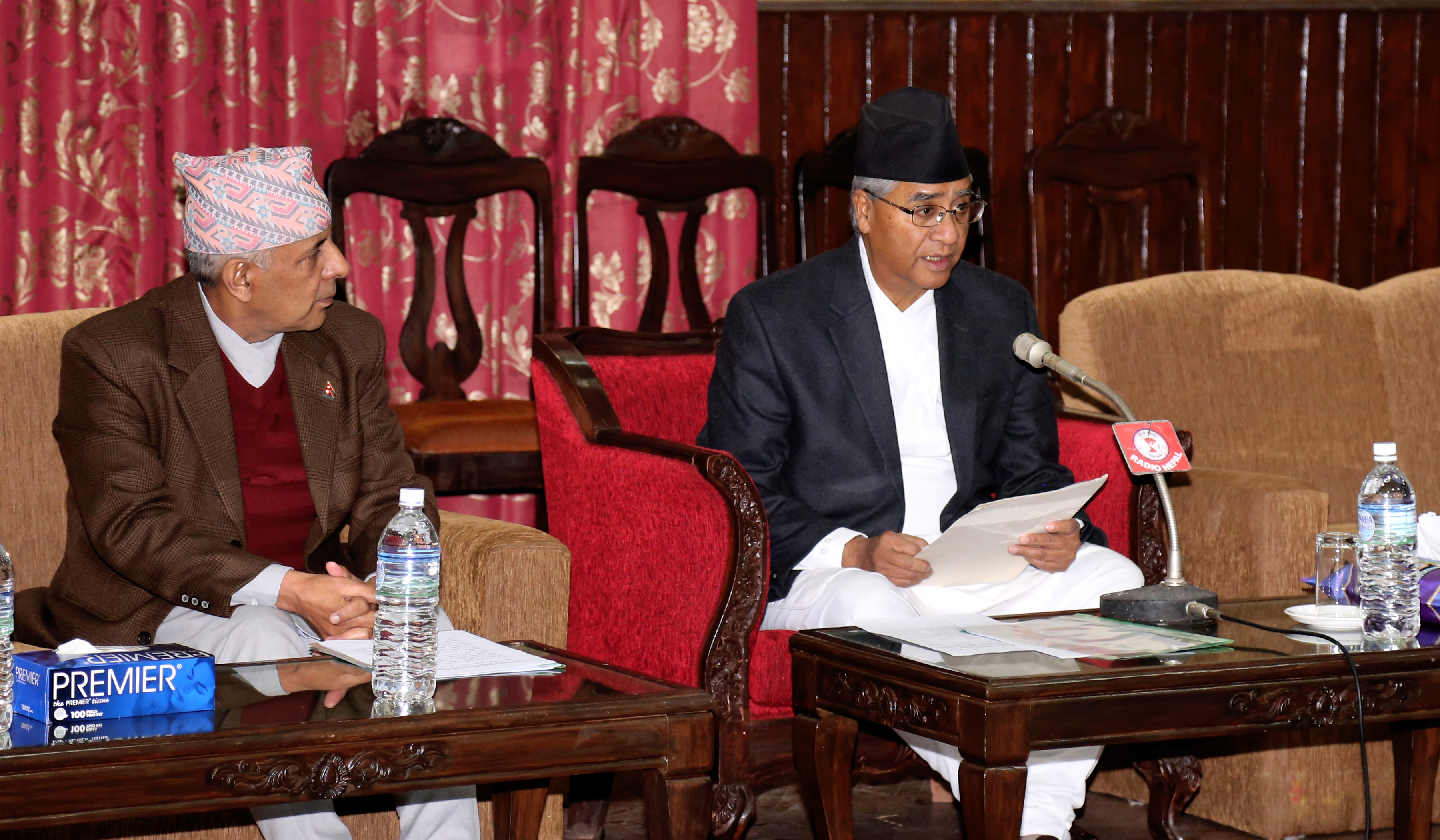 प्रधानमन्त्रीको अध्यक्षतामा प्रजातन्त्र दिवश समारोह समिति