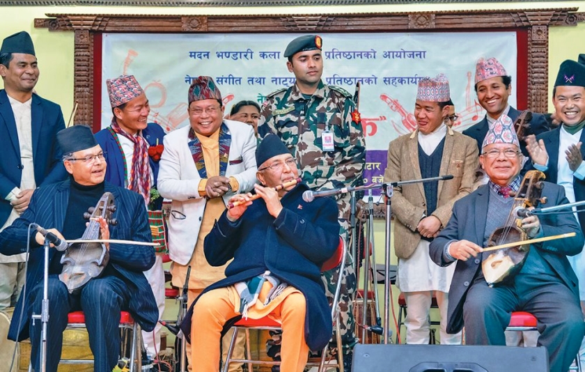 बालुवाटारमा प्रधानमन्त्रीले बाँसुरी बजाउँदा चीनको उहानमा अत्यासिएका नेपालीको मन चिथोरिए ! पढ्नुस पत्र..