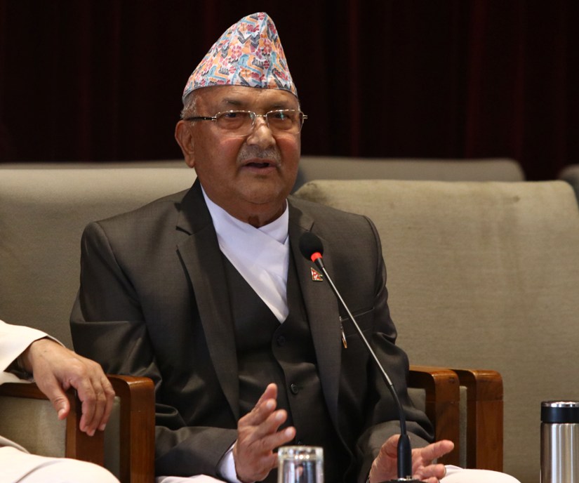 प्रधानमन्त्री ओलीको सचिवालयमा पूर्वमाओवादी र माधव नेपाल पक्षका नेतालाई कडाइ