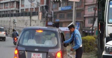 बिदाका दिन गुडाउँदा नियन्त्रणमा लिइएका सरकारी गाडी त्यसै छाडिए