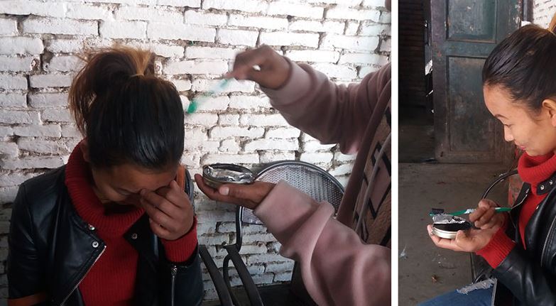 पासपोर्ट बनाउन कपालमा जुत्ताको पालिस