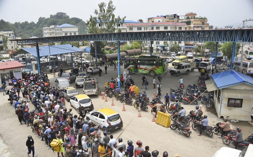 आन्दोलनरत ट्याङ्कर चालकसँग सहमति, तेल आपूर्ति सुरु