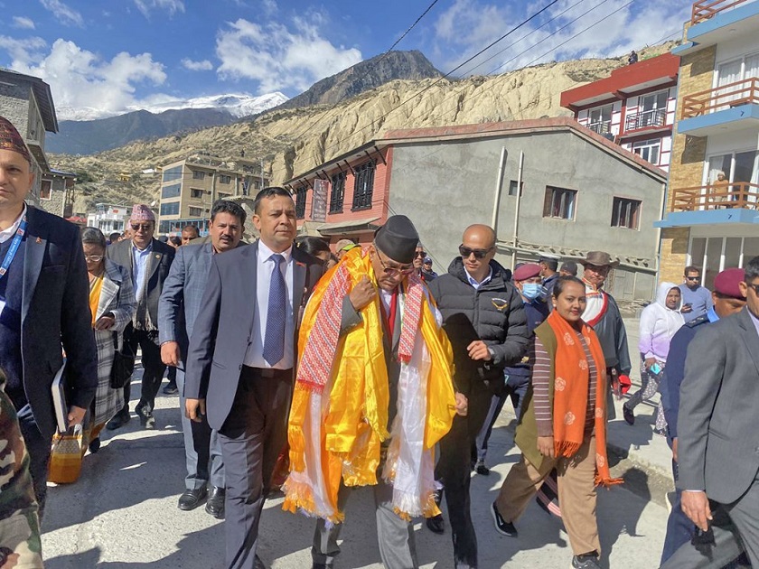 प्रधानमन्त्री प्रचण्ड मुस्ताङ प्रस्थान