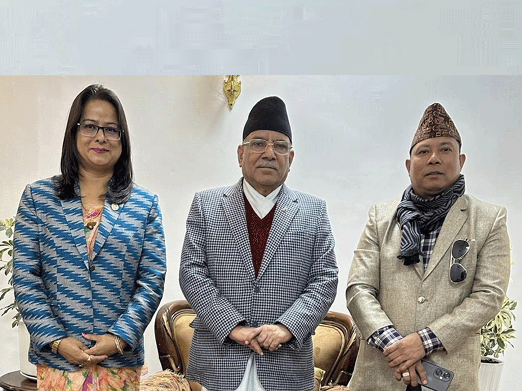 ‘प्रचण्ड’-माधव र झलनाथसँग चुनावी तालमेलबारे रन्जिताले गरिन् संवाद