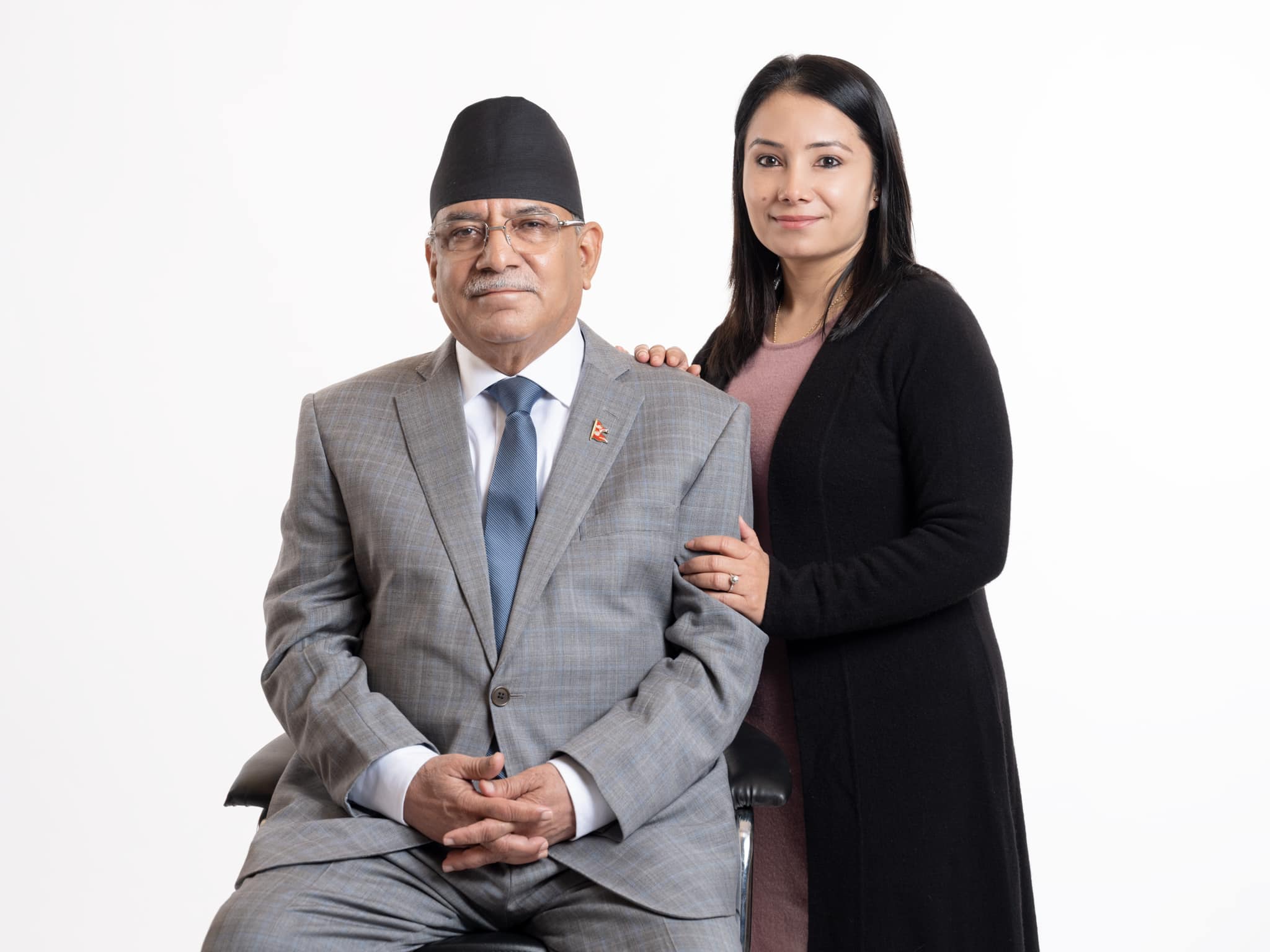 प्रचण्ड र उनको परिवारका सदस्यहरूलाई लक्षित गरी प्रकाशित समाचार प्रति सचिवालयको आपत्ति, प्रमाणित गर्न चेतावनी