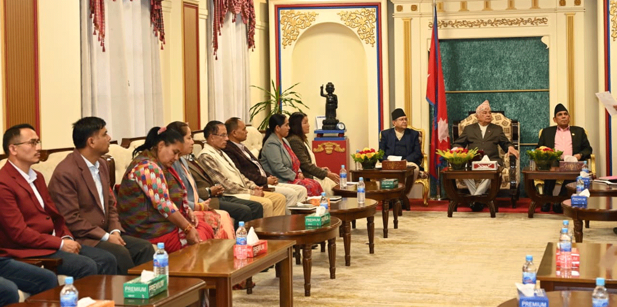 लोकतन्त्र द्वन्द्वमा होइन संवादमा बलियो हुन्छ: राष्ट्रपति पौडेल