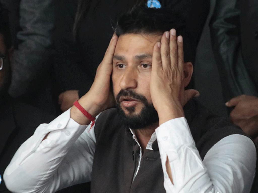 रवि लामिछानेको स्वास्थ्यमा समस्या आएपछि रगत जाँच गर्न अस्पताल पठाइयो