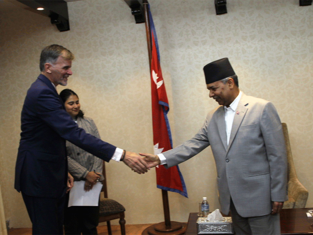 कार्यवाहक राष्ट्रपति यादव र जर्मन राजदूत भोल्जबीच शिष्टाचार भेट