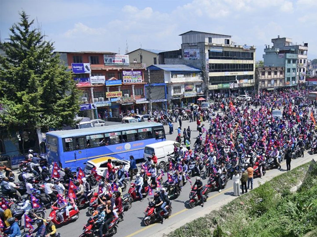 राजसंस्था पुनस्थापनाका लागि काठमाडौँमा मोटरसाइकल र्‍याली