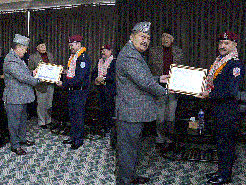 प्रहरी निरीक्षकद्वय थापा, श्रेष्ठ र वरिष्ठ नायव निरीक्षक नेपाली सम्मानित