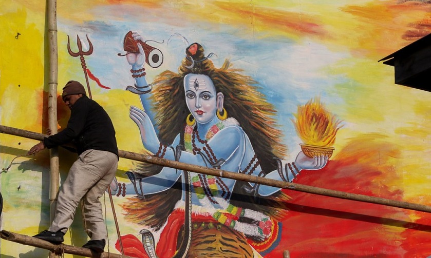 आज शिवरात्रीः भगवान शिवको पुजा गरि मनाईदैँ