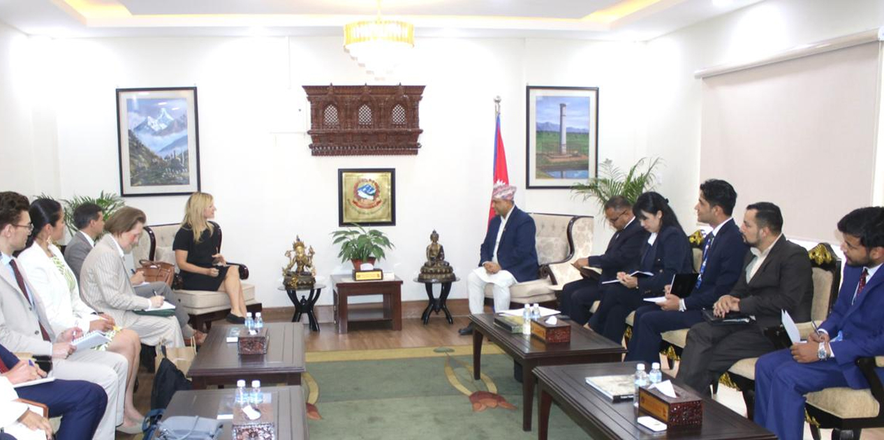 परराष्ट्र मन्त्रीसँग अमेरिकी उपविदेशमन्त्रीको भेट