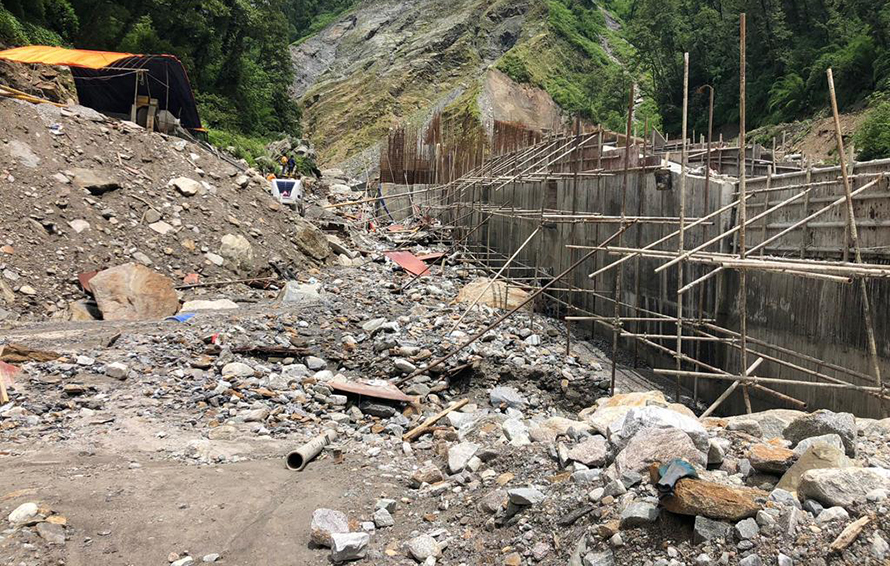 जलविद्युत आयोजनामा बाढीको कहर, ११०० सय मेगावाट विद्युत् प्रणाली बाहिर