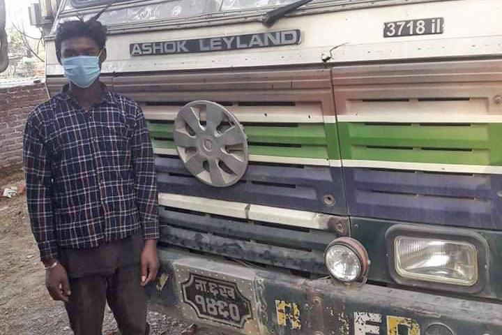 ट्रकको ठक्करबाट हरिणको मृत्यु