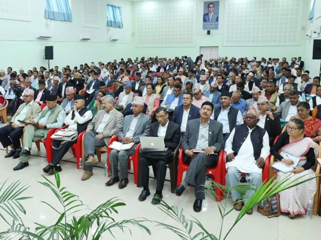 एमाले केन्द्रीय कमिटी बैठकमा ४२ जनाले राखे धारणा