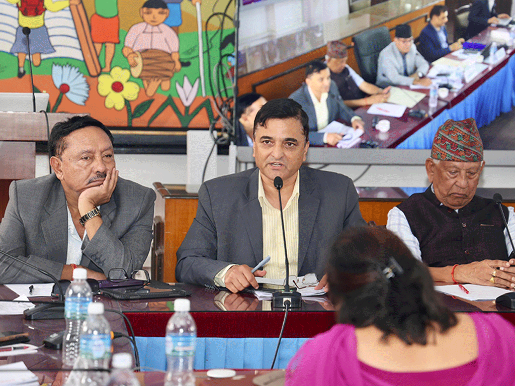 भैरहवा एयरपोर्ट छानबिन समितिमा बस्दिनँ’: योगेश भट्टराई