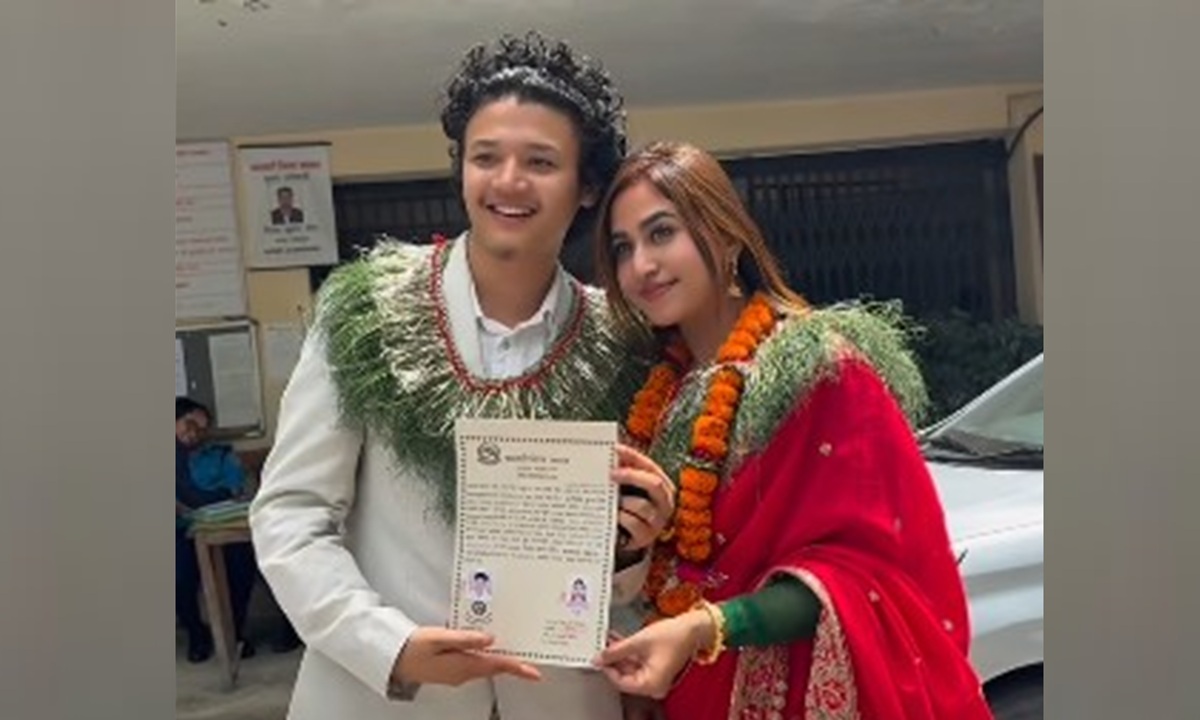 टिकटकको लोकप्रिय जोडि एलिजे र आयुषले गरे कानूनी विवाह