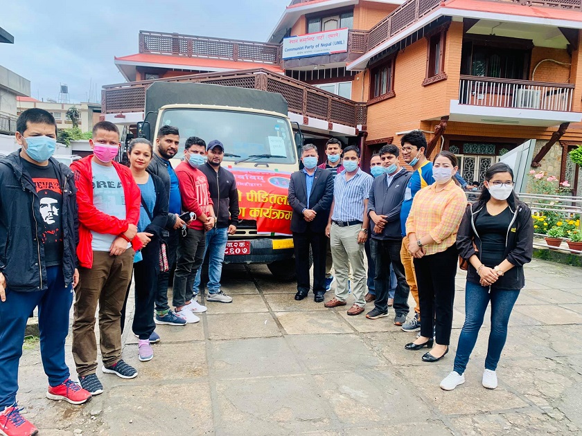 बाढी पीडितको उद्धार गर्न अखिलको राहत र उद्धार टोली सिन्धुपाञ्चोक प्रस्थान