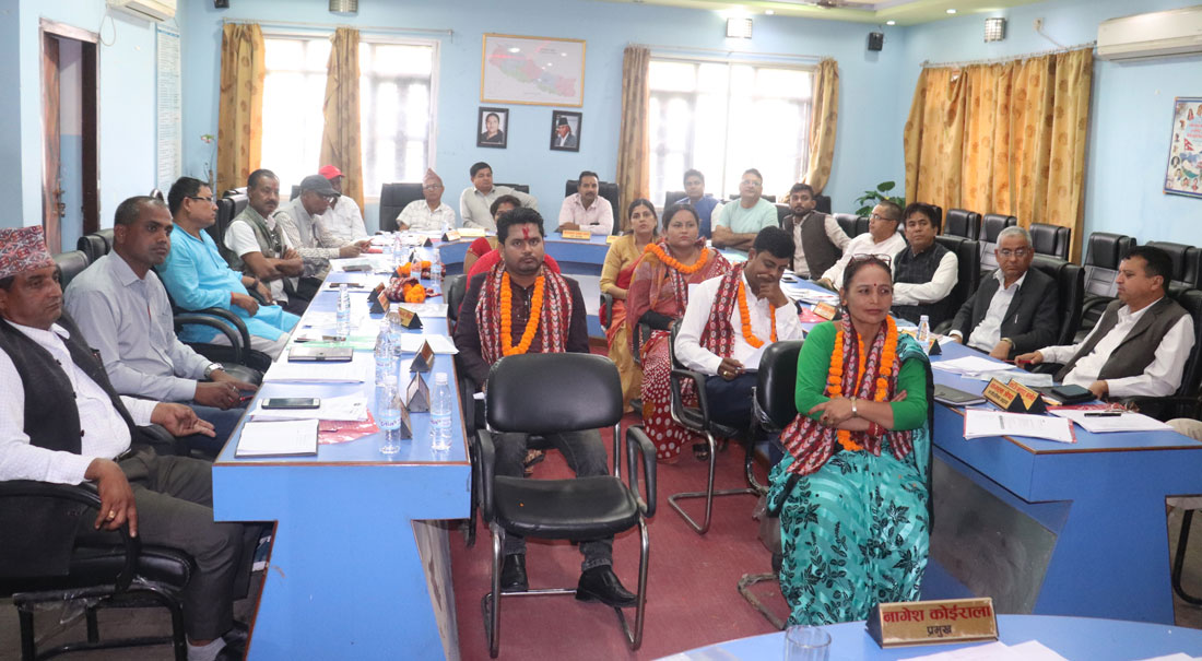 निर्वाचित जनप्रतिनिधिलाई आफ्नो सम्पत्ति विवरण पेस गर्न आग्रह