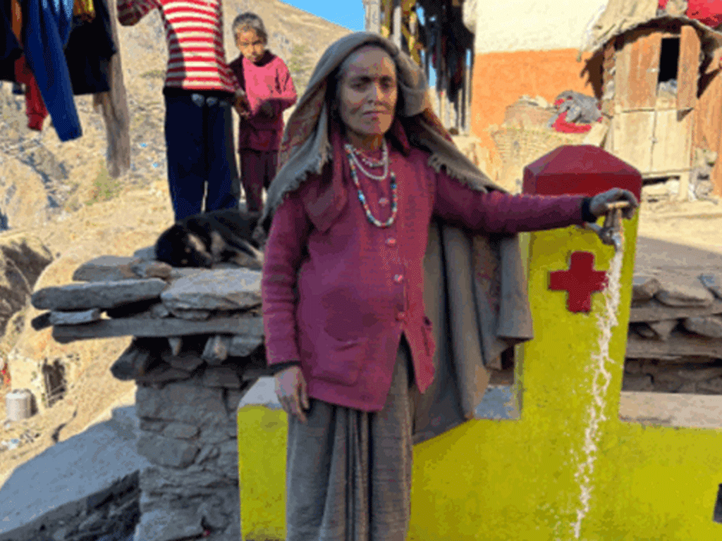 ‘पानी बोकेरै गयो जवानी’, अहिले आयो आँगनमै धारा