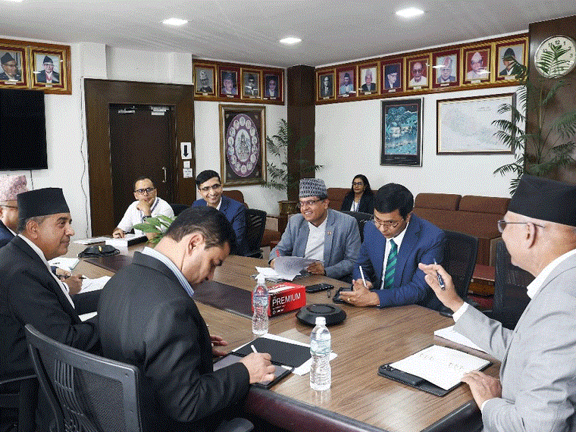 बजेट कार्यान्वयन सम्बन्धी अर्थ र स्वास्थ्य मन्त्रालयबीच छलफल