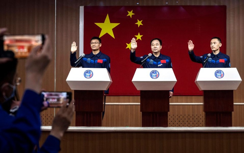 चीनले सन् २०३० सम्ममा चन्द्रमामा अन्तरिक्षयात्री पुर्‍याउने योजना गर्‍यो सार्वजनिक