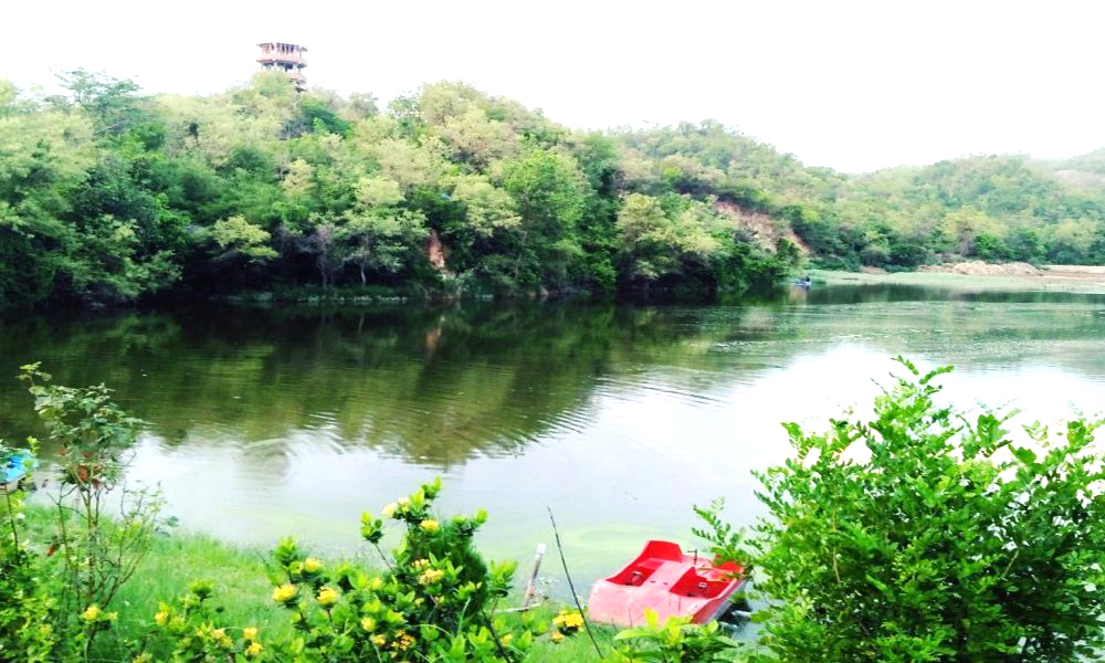 पर्यटक आकर्षणको केन्द्र बन्दै बाबाताल