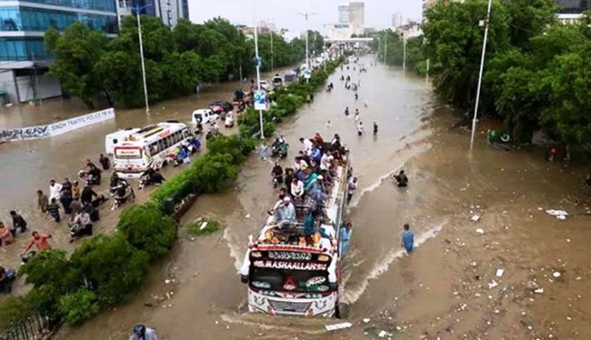 पाकिस्तानमा मानविय संकटको चेतावनी