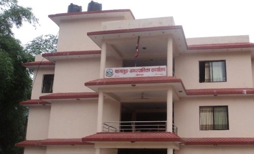 आफ्नै पाठ्यक्रम बनाउँदै बागलुङ नगरपालिका