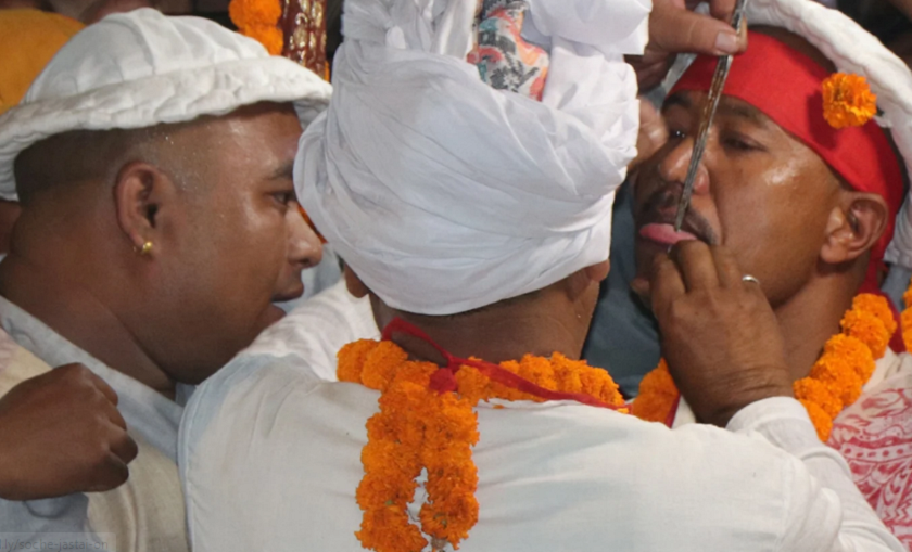 येंयापुन्हीमा बालकरामले जिब्रो छेडेर पशुपतिनाथको परिक्रमा गर्ने