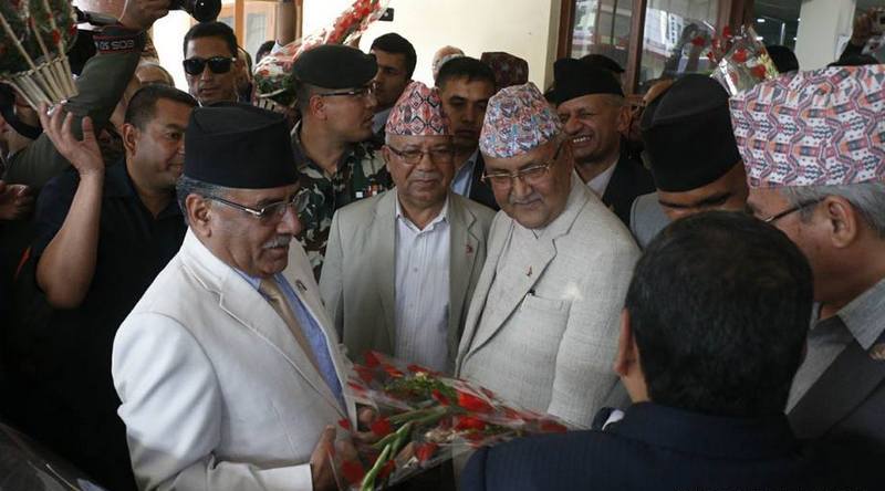 नेपाल कम्युनिष्ट पार्टीका अध्यक्षद्वय ओली र प्रचण्ड पेरिसडाँडा र धुम्बाराहीमा (फोटो फिचर)