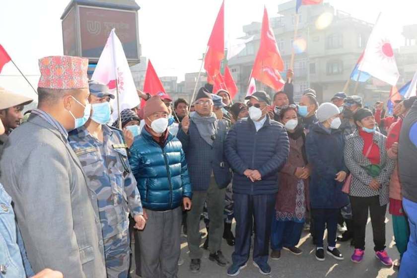 आमहड्तालको प्रभाव : नेतादेखि कार्यकर्ता सम्म सडकमा... बजार, कलकारखाना, शैक्षिक संस्था ठप्प (फोटो फिचर)