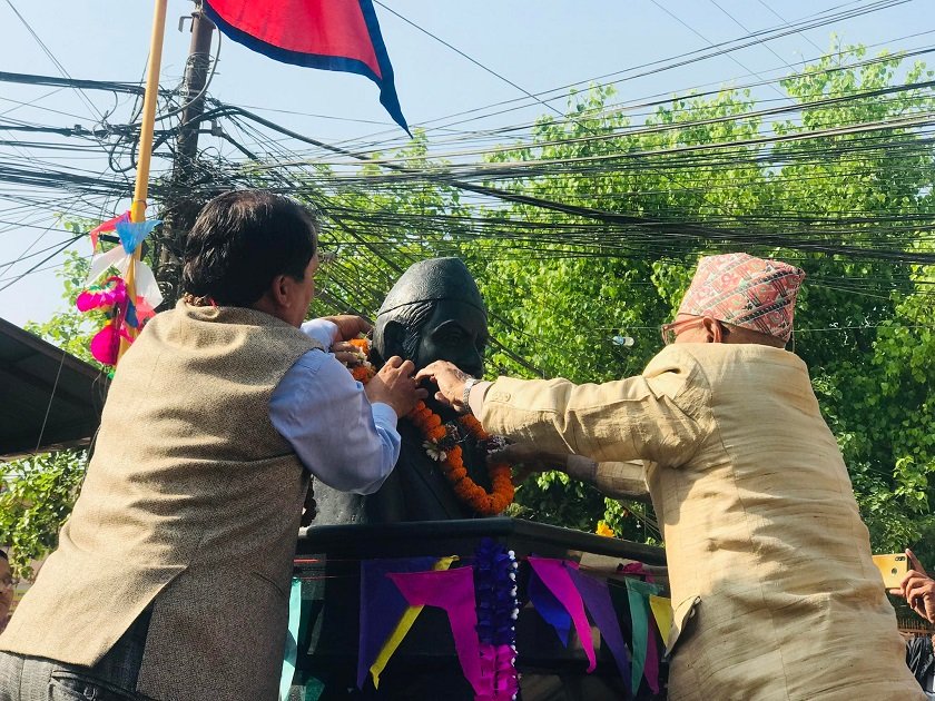 भैरव अर्यालको प्रतिमा अनावरण