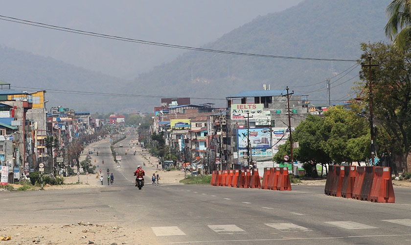 “महामारी फैलियो, सावधानी छैन”